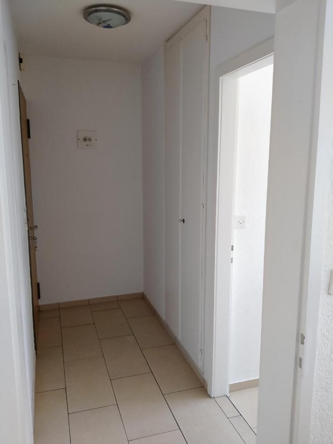 Studio, 4-7 Mins To Bern Main Station By Train Appartement Buitenkant foto
